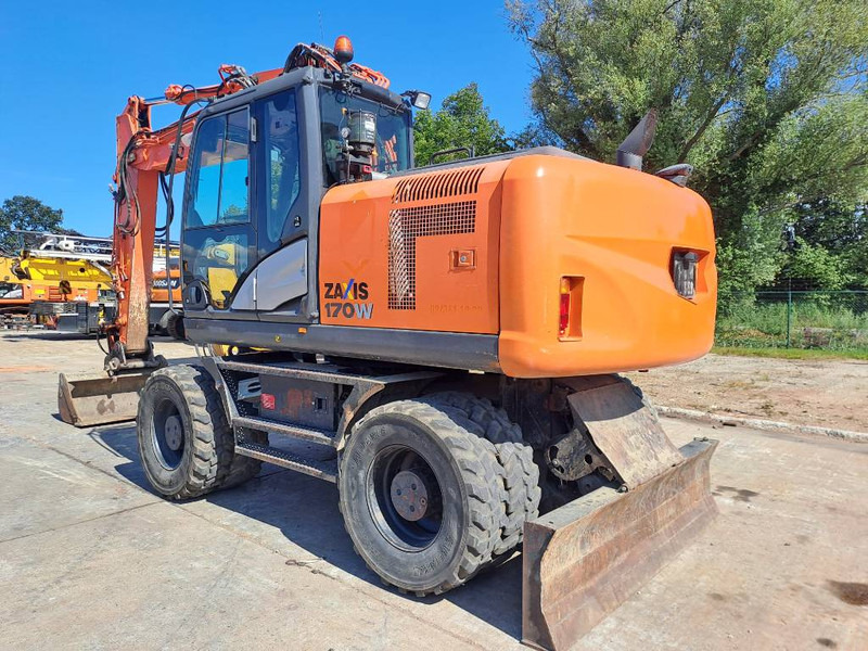 Hitachi ZX 170 W-5 B - Excavator pe roţi: Foto 2 Hitachi ZX 170 W-5 B - Excavator pe roţi: Foto 2