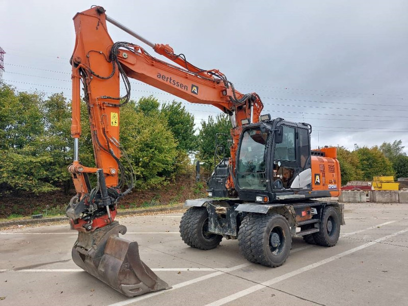 Hitachi ZX170W-6 (+ Rototilt R5) - Excavator pe roţi: Foto 2 Hitachi ZX170W-6 (+ Rototilt R5) - Excavator pe roţi: Foto 2