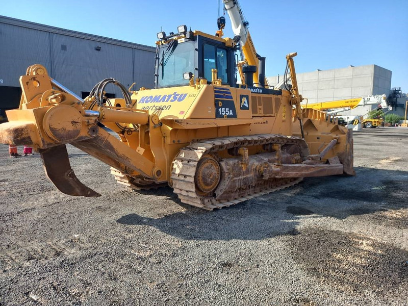 Komatsu D155A-6R (4 pcs available in Abu Dhabi) - Buldozer: Foto 4 Komatsu D155A-6R (4 pcs available in Abu Dhabi) - Buldozer: Foto 4