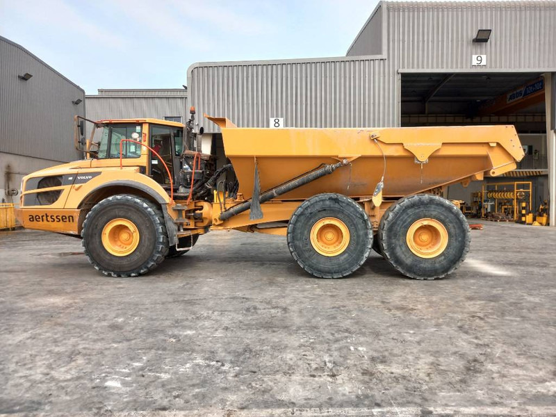 Volvo A40F (Abu Dhabi) - Camion articulat: Foto 1 Volvo A40F (Abu Dhabi) - Camion articulat: Foto 1