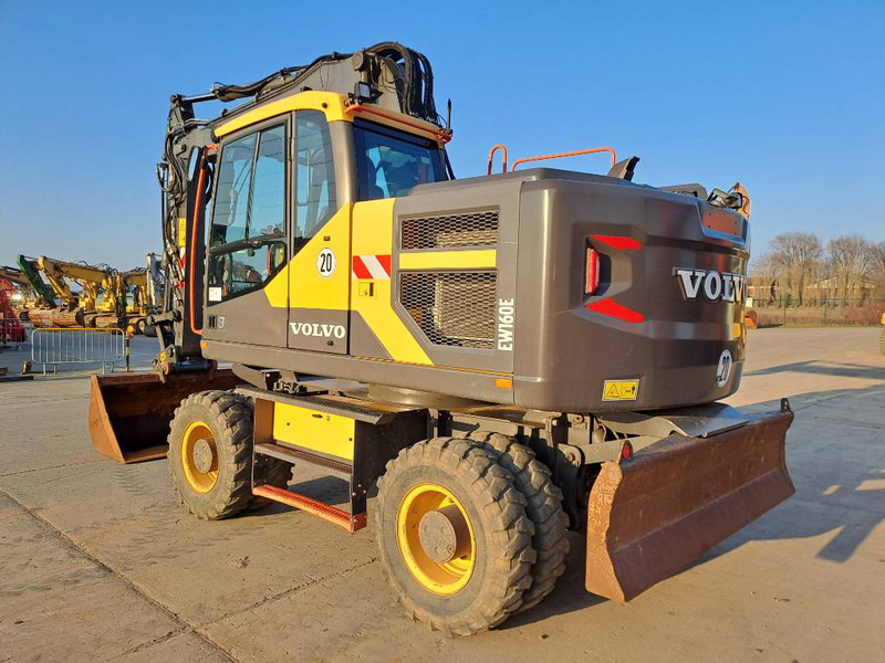 Volvo EW 160 E - Excavator pe roţi: Foto 2 Volvo EW 160 E - Excavator pe roţi: Foto 2