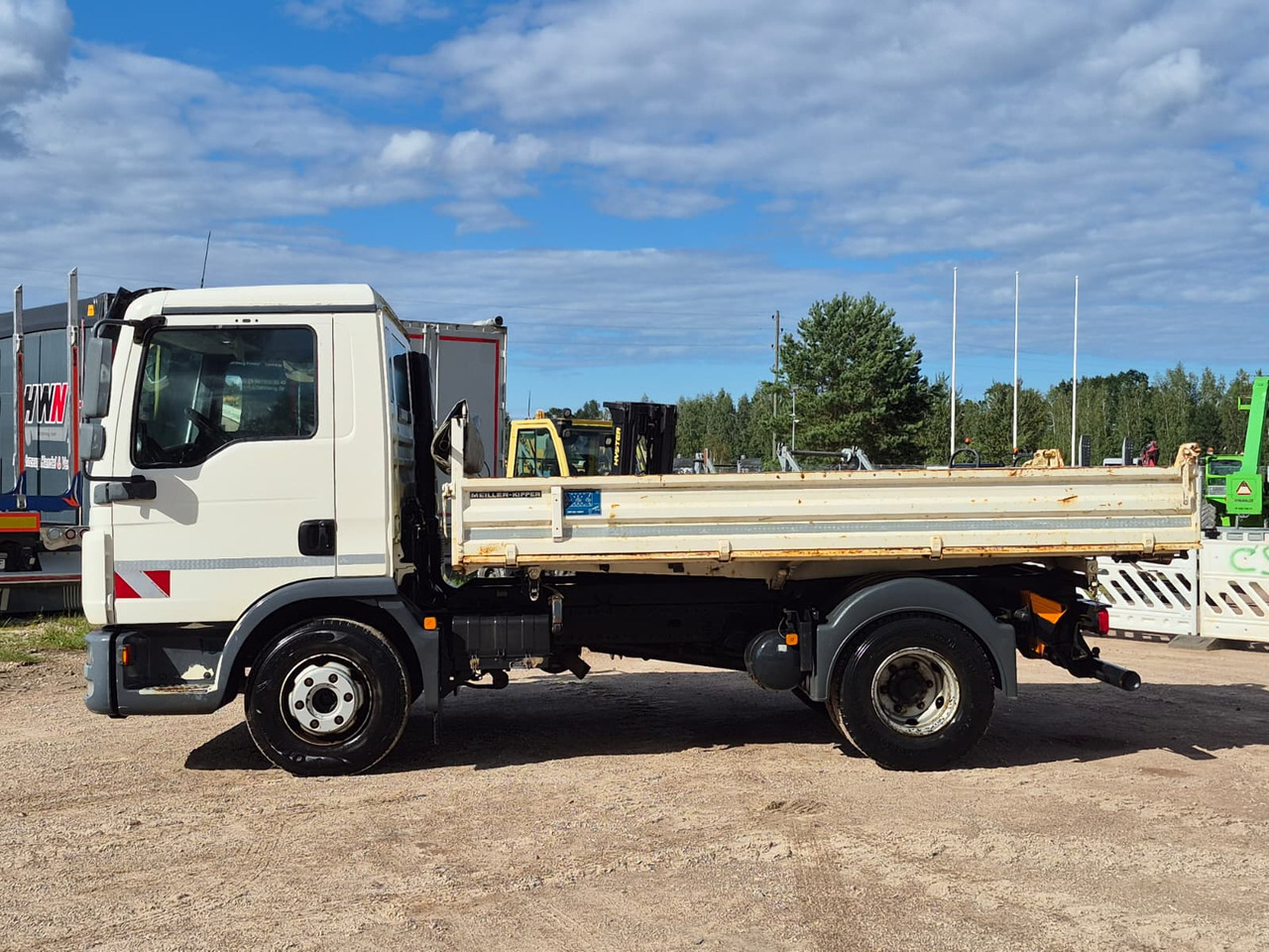 MAN TGL8.220, 83'600km! - Camion basculantă: Foto 2 MAN TGL8.220, 83'600km! - Camion basculantă: Foto 2