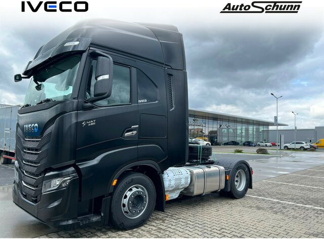 IVECO S-Way AS440S49T/P - AF4T COMFORT+AERO+ LED+NAVI... - Cap tractor: Foto 1 IVECO S-Way AS440S49T/P - AF4T COMFORT+AERO+ LED+NAVI... - Cap tractor: Foto 1