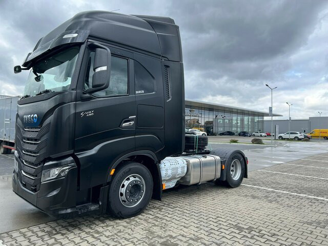 IVECO S-Way AS440S49T/P - AF4T COMFORT+AERO+ LED+NAVI... - Cap tractor: Foto 2 IVECO S-Way AS440S49T/P - AF4T COMFORT+AERO+ LED+NAVI... - Cap tractor: Foto 2