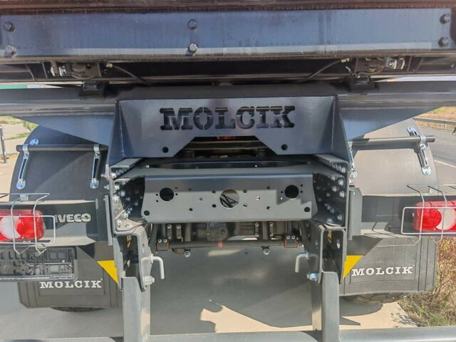 IVECO EuroCargo ML150E28WS EVI_E 4x4 Kipperwanne/CONF... - Camion şasiu: Foto 5 IVECO EuroCargo ML150E28WS EVI_E 4x4 Kipperwanne/CONF... - Camion şasiu: Foto 5