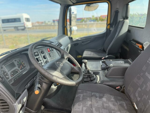 MERCEDES-BENZ Atego 1022 L Pritsche / Klima / Tachograph... - Maşină de tractare: Foto 2 MERCEDES-BENZ Atego 1022 L Pritsche / Klima / Tachograph... - Maşină de tractare: Foto 2