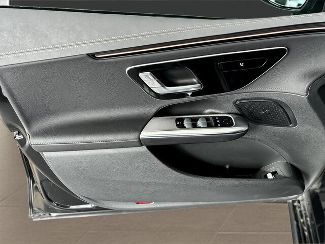 MERCEDES-BENZ EQE 350 4Matic AMG LINE+AC+ELECTRIC ART+ADVANCED... - Berlină/ Sedan: Foto 5 MERCEDES-BENZ EQE 350 4Matic AMG LINE+AC+ELECTRIC ART+ADVANCED... - Berlină/ Sedan: Foto 5