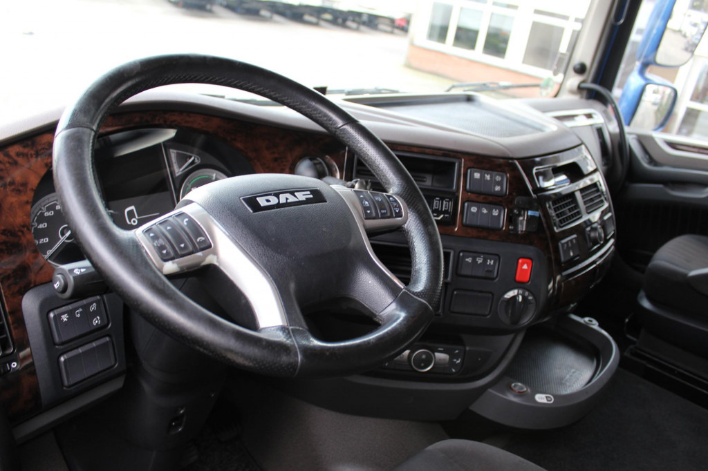 Daf 480 SSC Retarder Kühlbox 2 Tanks Standklima - Cap tractor: Foto 5 Daf 480 SSC Retarder Kühlbox 2 Tanks Standklima - Cap tractor: Foto 5