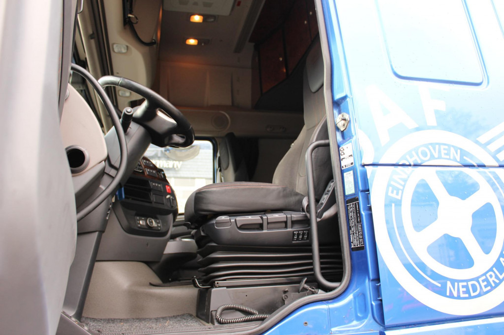 Daf 480 SSC Retarder Kühlbox 2 Tanks Standklima - Cap tractor: Foto 3 Daf 480 SSC Retarder Kühlbox 2 Tanks Standklima - Cap tractor: Foto 3