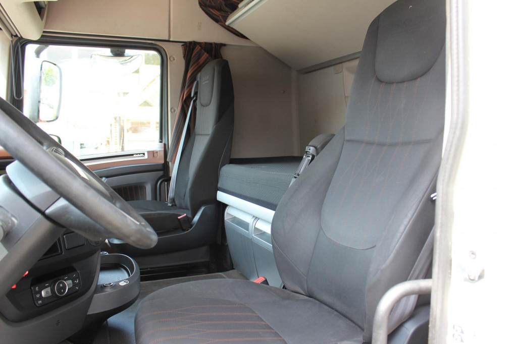 Daf XF 480 SC Retarder ACC LDWS Standklima Kühlbox - Cap tractor: Foto 5 Daf XF 480 SC Retarder ACC LDWS Standklima Kühlbox - Cap tractor: Foto 5