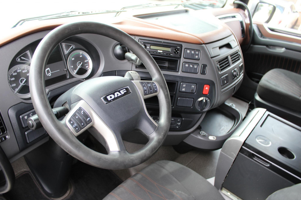 Daf XF 480 SC Retarder Standklima Kühlbox 2 Tanks - Cap tractor: Foto 4 Daf XF 480 SC Retarder Standklima Kühlbox 2 Tanks - Cap tractor: Foto 4