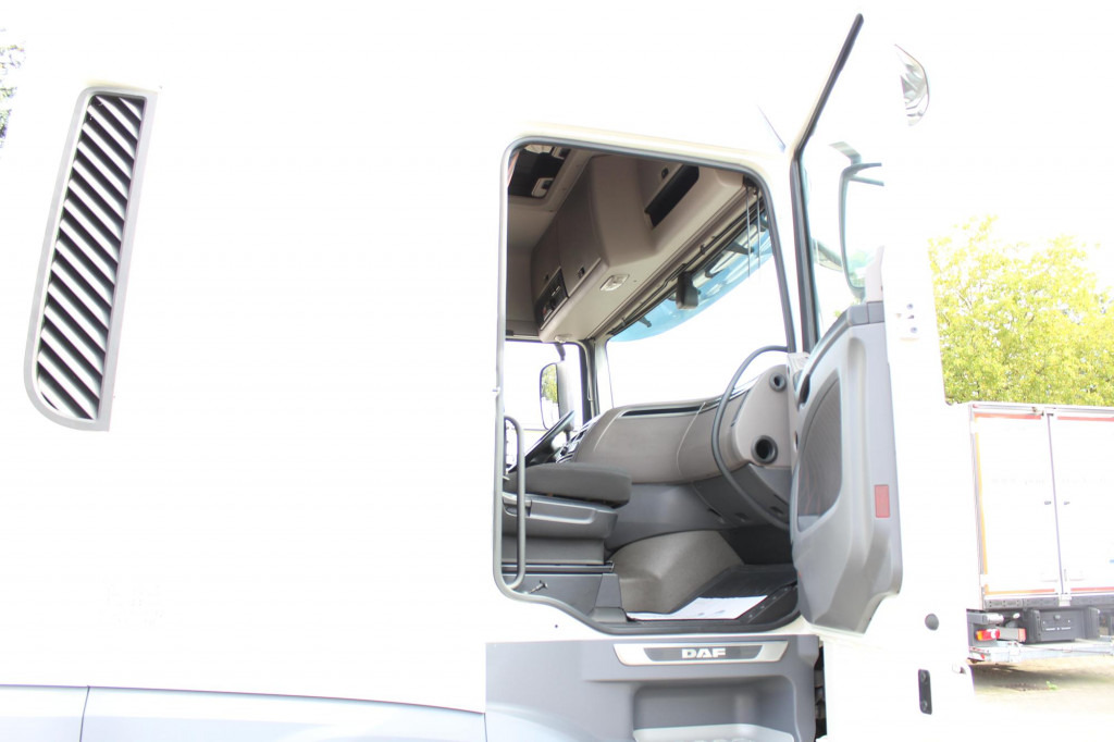 Daf XF 530 SC Retarder ACC LDW Kühlbox Vollspoiler - Cap tractor: Foto 3 Daf XF 530 SC Retarder ACC LDW Kühlbox Vollspoiler - Cap tractor: Foto 3
