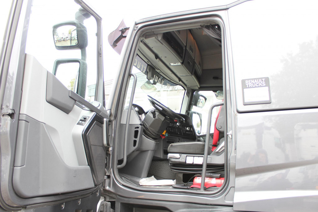 Renault T 480 E6 Alufelgen Retarder Vollspoiler Kühlbox - Cap tractor: Foto 4 Renault T 480 E6 Alufelgen Retarder Vollspoiler Kühlbox - Cap tractor: Foto 4