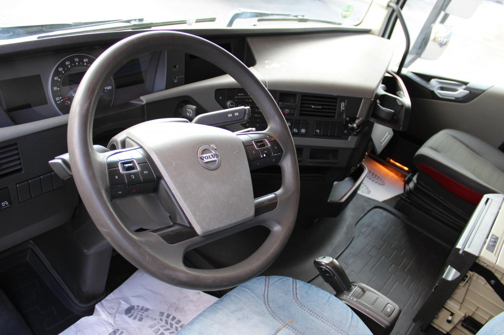 Volvo FH 500 E6 Globe I-Shift I-Park Cool Kühlbox - Cap tractor: Foto 4 Volvo FH 500 E6 Globe I-Shift I-Park Cool Kühlbox - Cap tractor: Foto 4