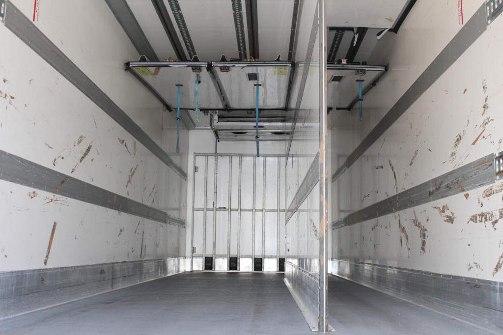 Mercedes-Benz Antos 2536 E6 CS 1250Mt Tri-temp LBW TW ATP - Camion frigider: Foto 4 Mercedes-Benz Antos 2536 E6 CS 1250Mt Tri-temp LBW TW ATP - Camion frigider: Foto 4