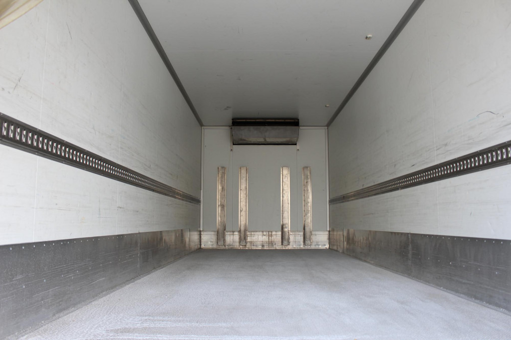 Mercedes-Benz Atego 1223 E6 TK T-800 R Strom LBW - Camion frigider: Foto 2 Mercedes-Benz Atego 1223 E6 TK T-800 R Strom LBW - Camion frigider: Foto 2