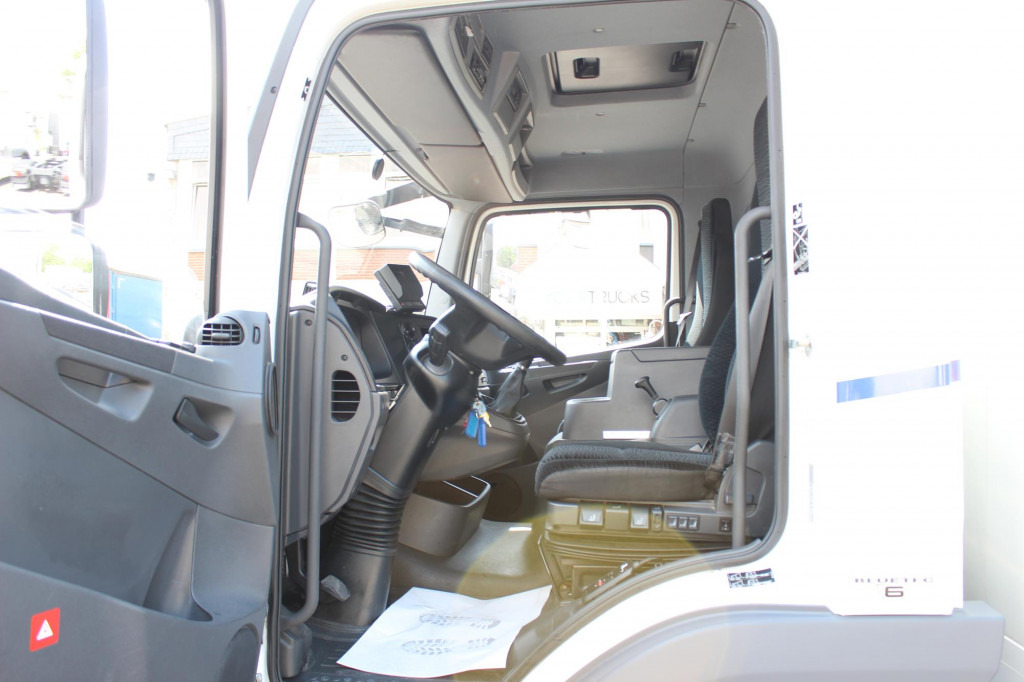 Mercedes-Benz Atego 1321 E6 Koffer Klima Kamera Schalter LBW - Camion furgon: Foto 5 Mercedes-Benz Atego 1321 E6 Koffer Klima Kamera Schalter LBW - Camion furgon: Foto 5