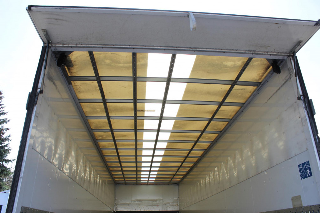 Mercedes-Benz Atego 1321 E6 Koffer Klima Kamera Schalter LBW - Camion furgon: Foto 2 Mercedes-Benz Atego 1321 E6 Koffer Klima Kamera Schalter LBW - Camion furgon: Foto 2