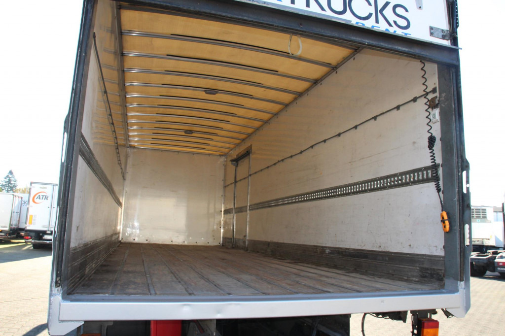 Renault D 280E6 Wide Koffer LBW nur 268Tkm! - Camion furgon: Foto 2 Renault D 280E6 Wide Koffer LBW nur 268Tkm! - Camion furgon: Foto 2