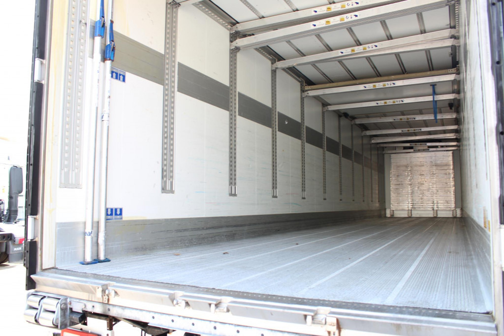 SCHMITZ Carrier Vector 1950Mt. Doppelstock Blumen LBW! - Semiremorcă frigider: Foto 2 SCHMITZ Carrier Vector 1950Mt. Doppelstock Blumen LBW! - Semiremorcă frigider: Foto 2