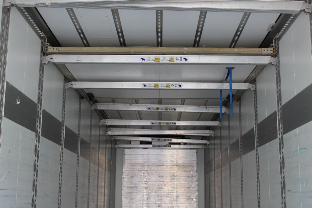 SCHMITZ Carrier Vector 1950Mt. Doppelstock Blumen LBW! - Semiremorcă frigider: Foto 5 SCHMITZ Carrier Vector 1950Mt. Doppelstock Blumen LBW! - Semiremorcă frigider: Foto 5