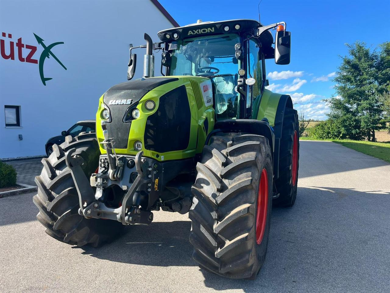 CLAAS Axion 870 CMATIC mit S10 GPS und Cebis Touch, Vorderreifen NEU - Tractor agricol: Foto 4 CLAAS Axion 870 CMATIC mit S10 GPS und Cebis Touch, Vorderreifen NEU - Tractor agricol: Foto 4