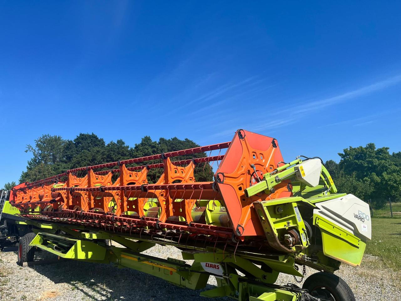 CLAAS Vario 1200 ohne Wagen - Utilaje pentru maşină de recoltat furaj: Foto 1 CLAAS Vario 1200 ohne Wagen - Utilaje pentru maşină de recoltat furaj: Foto 1