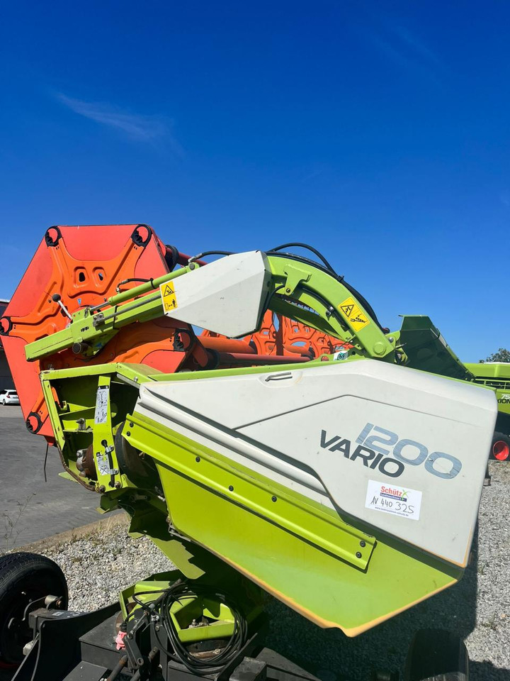 CLAAS Vario 1200 ohne Wagen - Utilaje pentru maşină de recoltat furaj: Foto 2 CLAAS Vario 1200 ohne Wagen - Utilaje pentru maşină de recoltat furaj: Foto 2