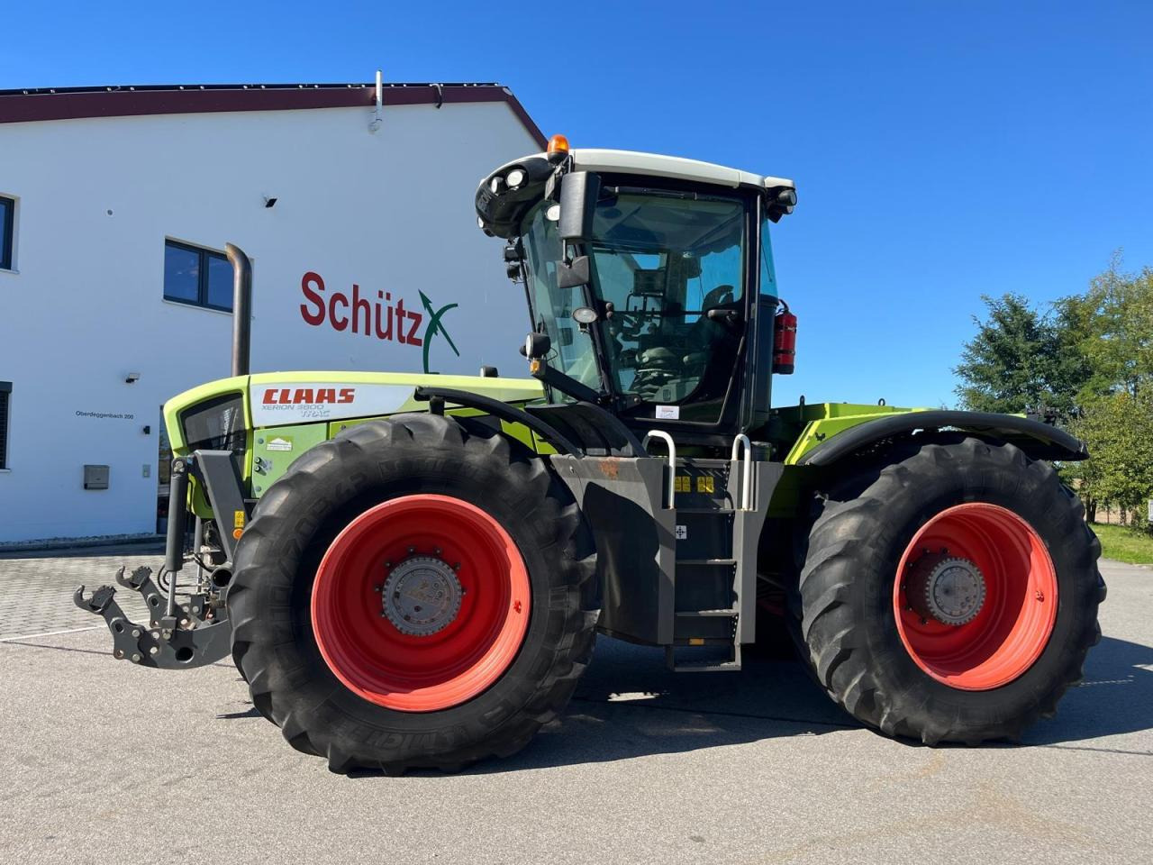 CLAAS Xerion 3800 Trac PTO mit GPS S3 mit Frontkraftheber und Heckzapfwelle, kommt vom Erstbesitzer, gepfl - Tractor agricol: Foto 1 CLAAS Xerion 3800 Trac PTO mit GPS S3 mit Frontkraftheber und Heckzapfwelle, kommt vom Erstbesitzer, gepfl - Tractor agricol: Foto 1