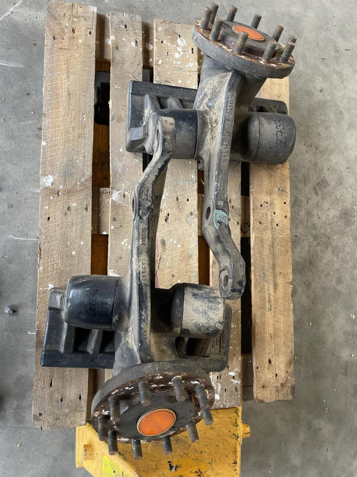 Case-IH New Holland Achsschenkel - Punte şi piese pentru Utilaje agricole: Foto 1 Case-IH New Holland Achsschenkel - Punte şi piese pentru Utilaje agricole: Foto 1