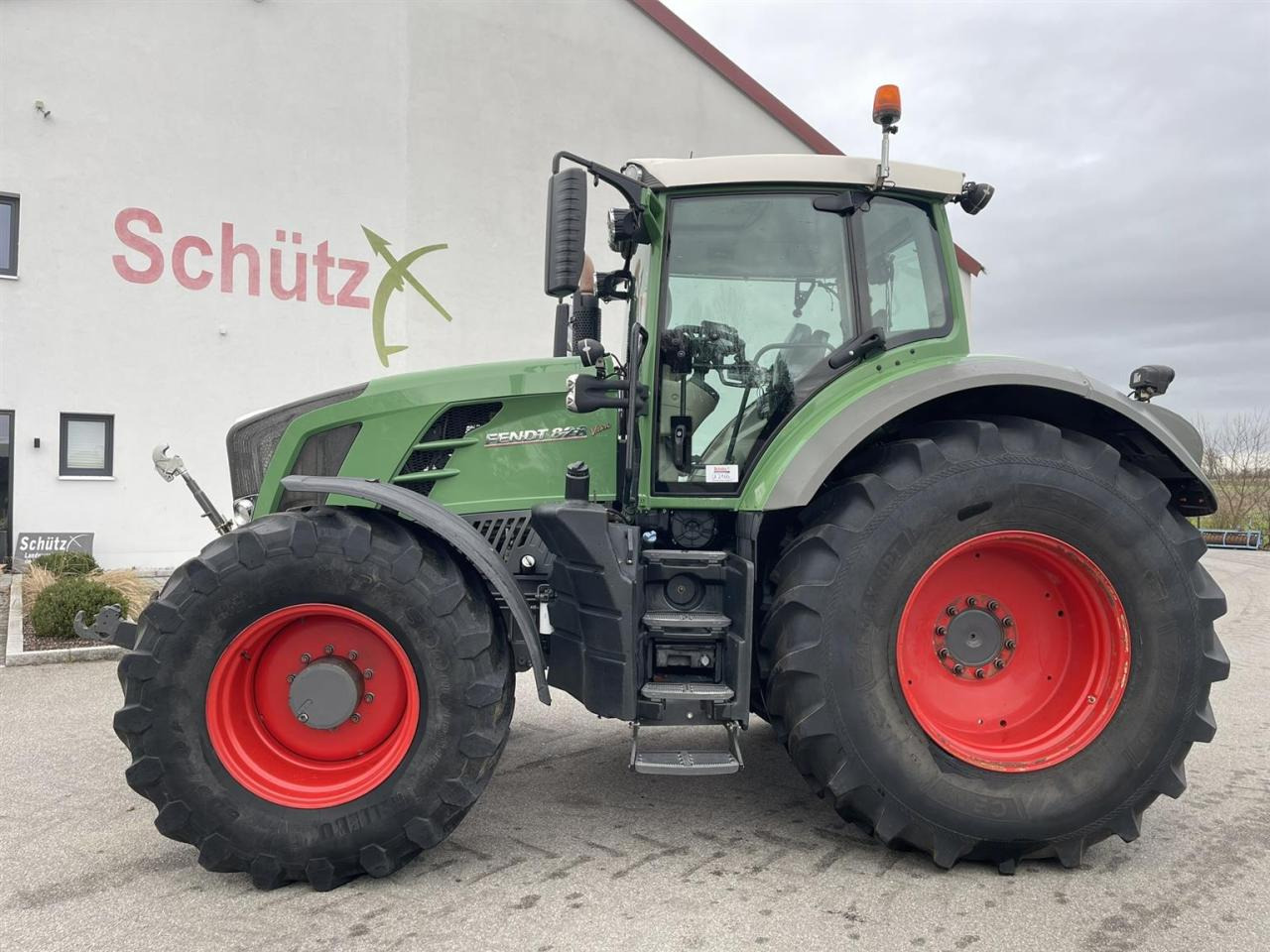 Fendt 828 Vario Profi Plus, GPS, FZW, 5DW - Tractor agricol: Foto 1 Fendt 828 Vario Profi Plus, GPS, FZW, 5DW - Tractor agricol: Foto 1