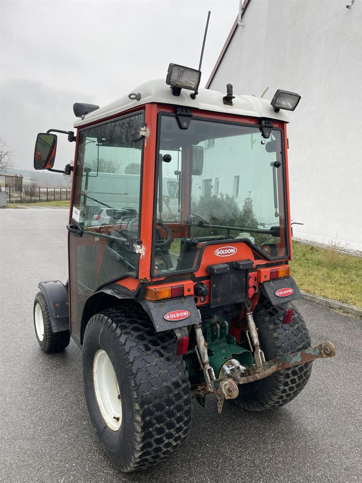 Goldoni IDEA 30HST Goldoni, Rasenmäher und Mulcher, Kabine, Frontkraftheber, Heckhubwerkanhängung - Tractor agricol: Foto 3 Goldoni IDEA 30HST Goldoni, Rasenmäher und Mulcher, Kabine, Frontkraftheber, Heckhubwerkanhängung - Tractor agricol: Foto 3