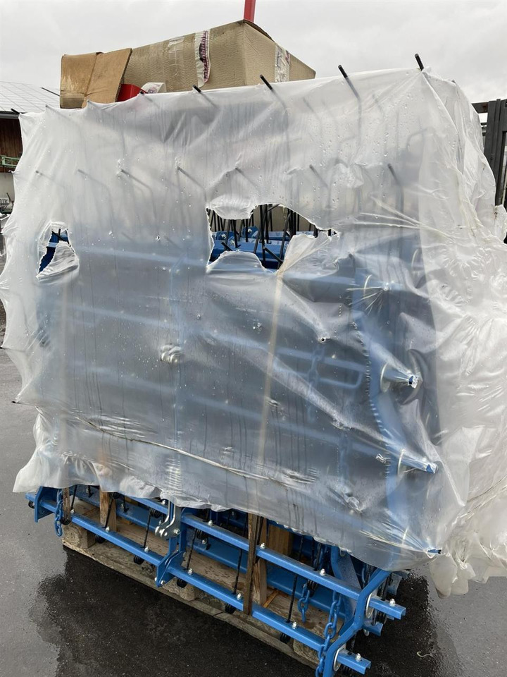 Hatzenbichler Neuer unbenutzter Striegel mit hydraulischer Druckverstellung, 12m AB, Hatzenbichler Striegel - Grapă: Foto 4 Hatzenbichler Neuer unbenutzter Striegel mit hydraulischer Druckverstellung, 12m AB, Hatzenbichler Striegel - Grapă: Foto 4