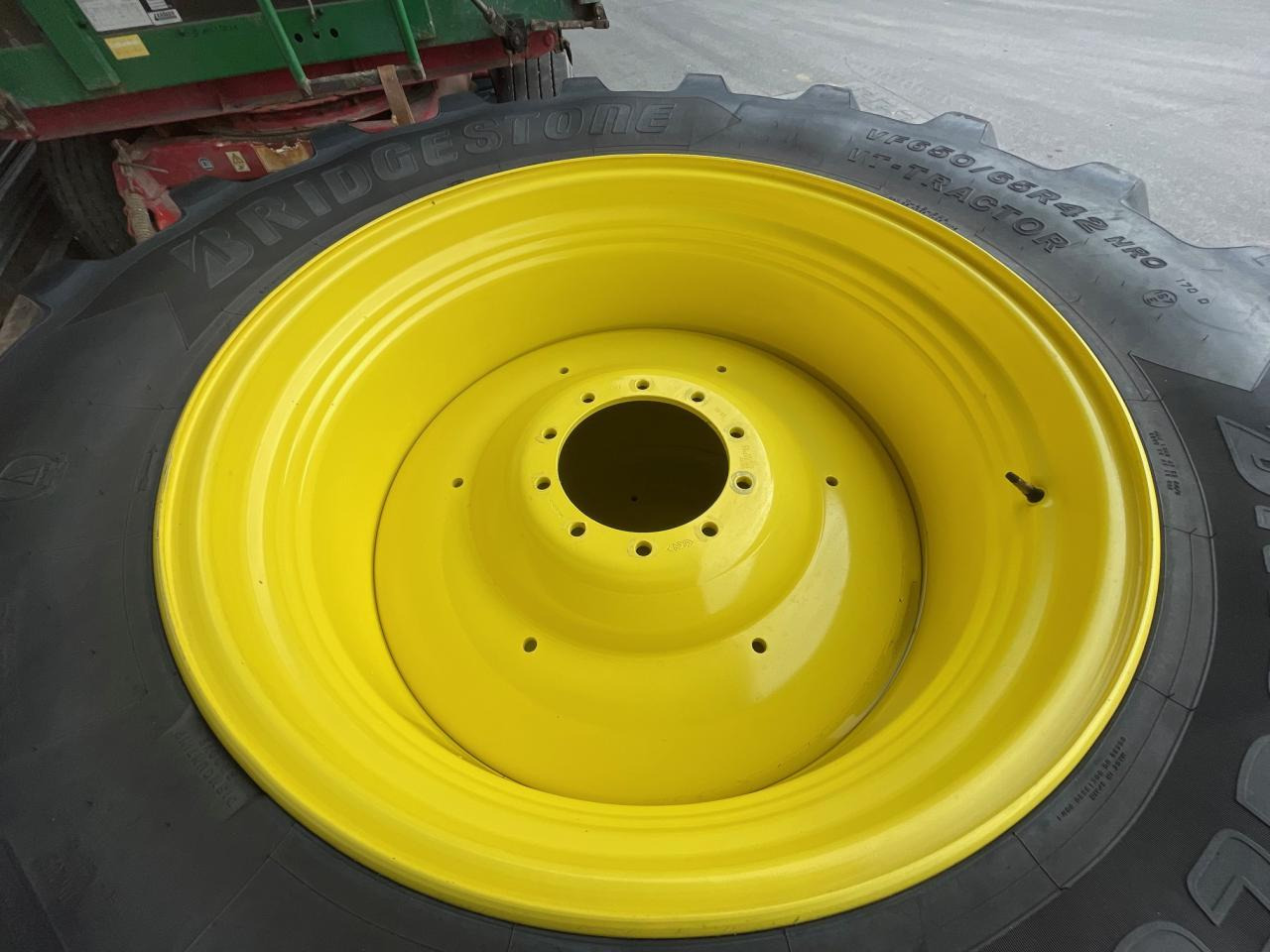 John Deere Kompletträder von 6R250, 650/65 R42 mit Bridgestone Decken aus 2019, ca. 50 % - Tractor agricol: Foto 3 John Deere Kompletträder von 6R250, 650/65 R42 mit Bridgestone Decken aus 2019, ca. 50 % - Tractor agricol: Foto 3