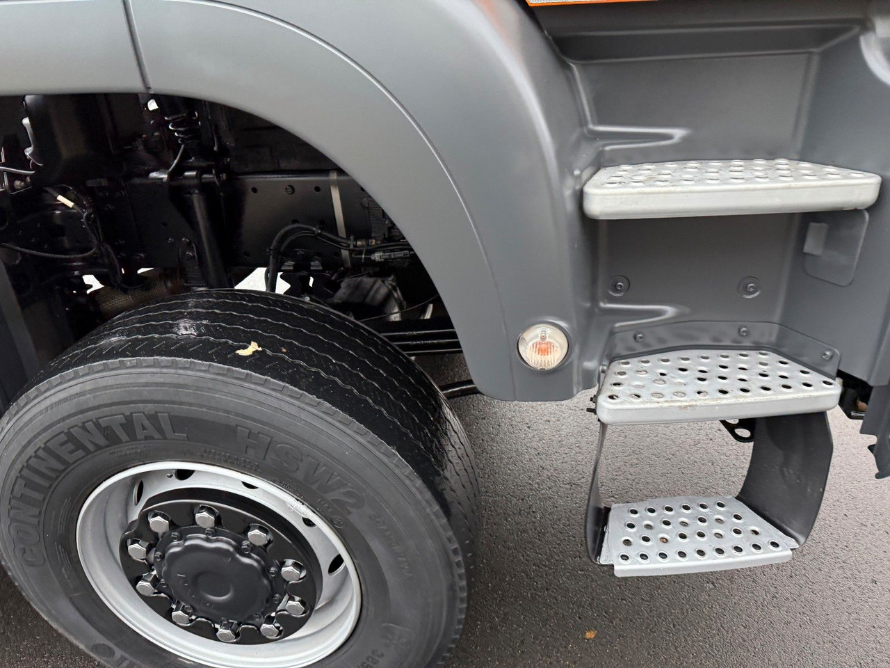 MAN TGS 18.360 4x4 Winterdienst Fahrgestell - Camion şasiu: Foto 3 MAN TGS 18.360 4x4 Winterdienst Fahrgestell - Camion şasiu: Foto 3