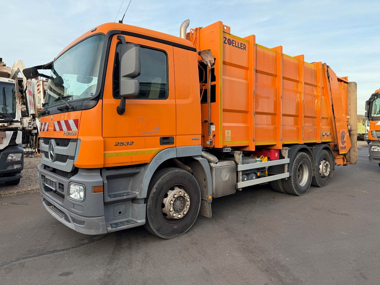 Mercedes-Benz Actros 2532 6x2 Zoeller Medium XL 21 - Autogunoiere: Foto 1 Mercedes-Benz Actros 2532 6x2 Zoeller Medium XL 21 - Autogunoiere: Foto 1