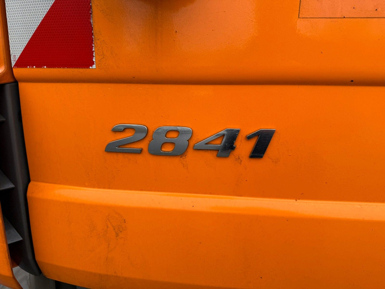 Mercedes-Benz Actros 2841L 6x2 Kranhydraulik Multilift Winterd - Camion cu cârlig: Foto 5 Mercedes-Benz Actros 2841L 6x2 Kranhydraulik Multilift Winterd - Camion cu cârlig: Foto 5