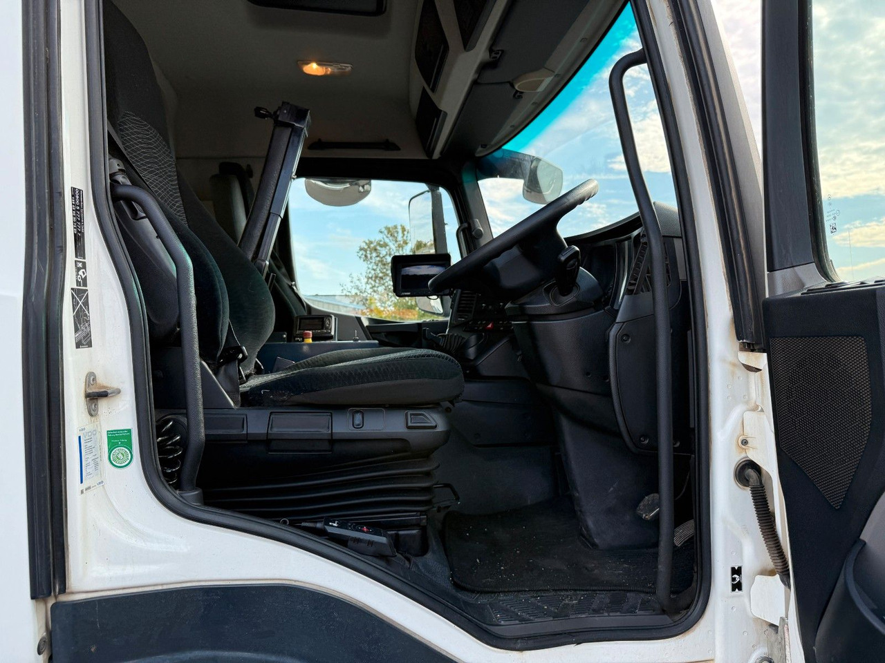 Leasing de  Mercedes-Benz Antos 2533 Seitenlader HS SL- VK- F Mercedes-Benz Antos 2533 Seitenlader HS SL- VK- F: Foto 13