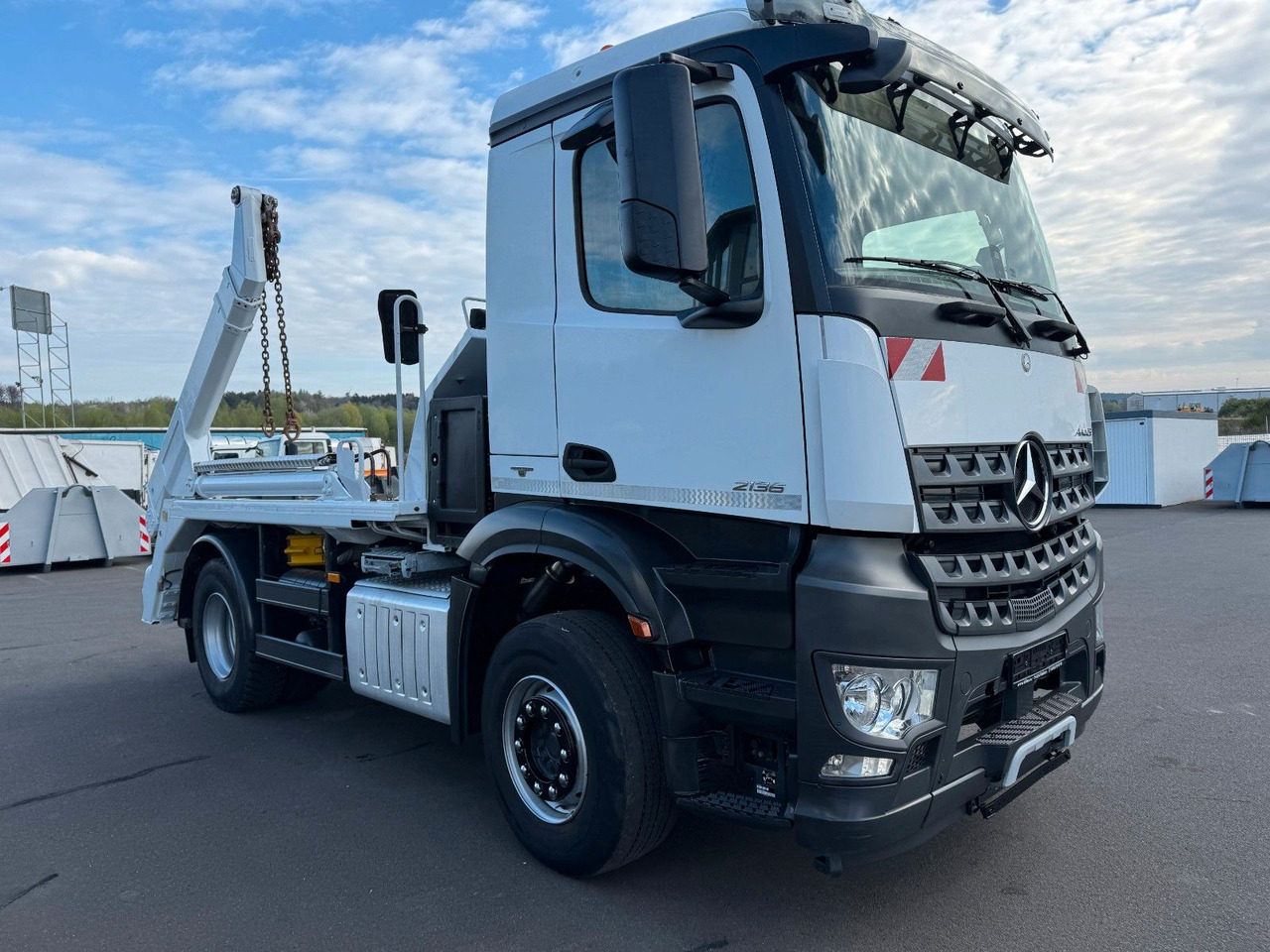 Mercedes-Benz Arocs 2136 Meiler Absetzkipper AK 12. T - Camion basculantă: Foto 3 Mercedes-Benz Arocs 2136 Meiler Absetzkipper AK 12. T - Camion basculantă: Foto 3