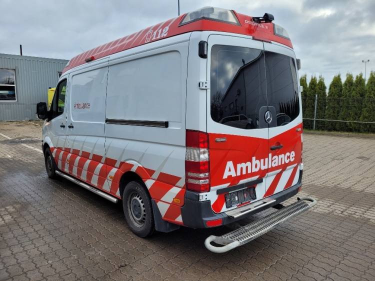 MERCEDES – BENZ SPRINTER 319 3.0D AMBULANCE (PROFILE) KLIMA, 6.2017, EURO 6  - Ambulanță: Foto 5 MERCEDES – BENZ SPRINTER 319 3.0D AMBULANCE (PROFILE) KLIMA, 6.2017, EURO 6  - Ambulanță: Foto 5