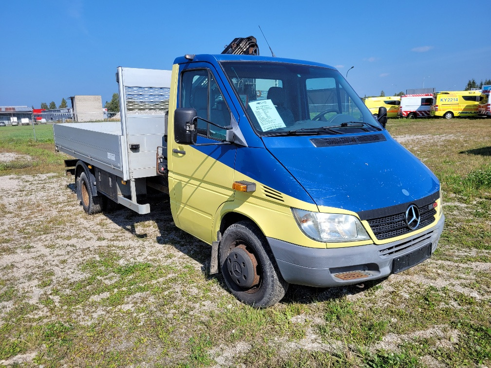 MERCEDES – BENZ SPRINTER 616CDI HIAB 027-2 Crane 10.2004 - Autoutilitară cu platformă: Foto 1 MERCEDES – BENZ SPRINTER 616CDI HIAB 027-2 Crane 10.2004 - Autoutilitară cu platformă: Foto 1