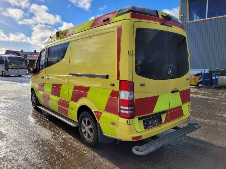 MERCEDES – BENZ SPRINTER AMBULANCE (PROFILE) KLIMA 2.2016 EURO 6 - Ambulanță: Foto 3 MERCEDES – BENZ SPRINTER AMBULANCE (PROFILE) KLIMA 2.2016 EURO 6 - Ambulanță: Foto 3