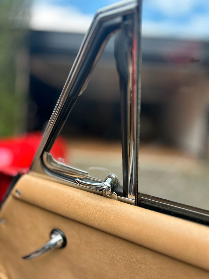 Cabrio Porsche 356C: Foto 17