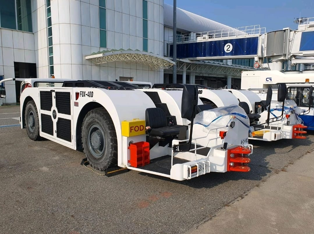 BlissFox - ABC 40D - Tractor pentru aeronave: Foto 3 BlissFox - ABC 40D - Tractor pentru aeronave: Foto 3