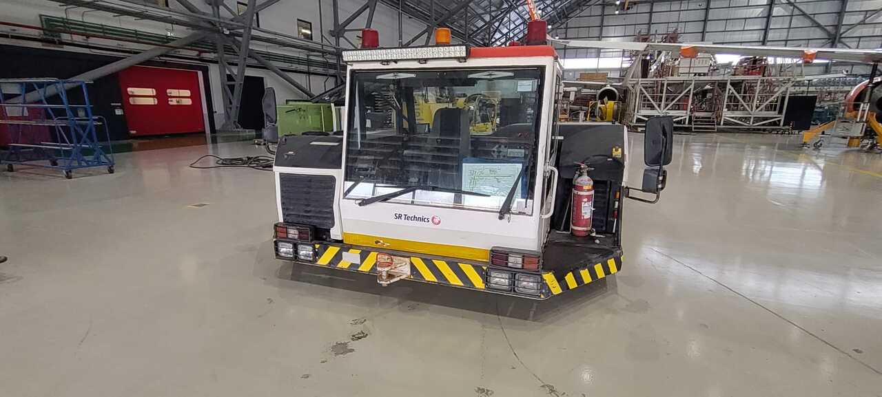 Douglas - Kalmar 280 - Tractor pentru aeronave: Foto 5 Douglas - Kalmar 280 - Tractor pentru aeronave: Foto 5