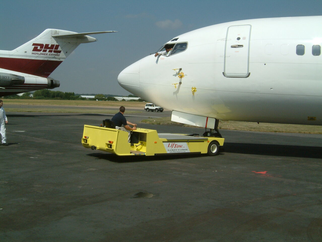 Liftow 75C - Tractor pentru aeronave: Foto 5 Liftow 75C - Tractor pentru aeronave: Foto 5