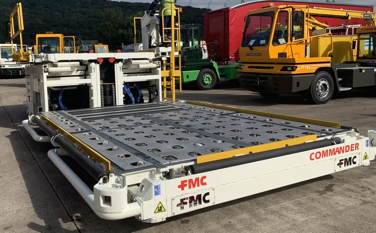 Lower Deck Loader 7 tons FMC  Commander 15 - Încărcător de containere/ Palete: Foto 5 Lower Deck Loader 7 tons FMC  Commander 15 - Încărcător de containere/ Palete: Foto 5