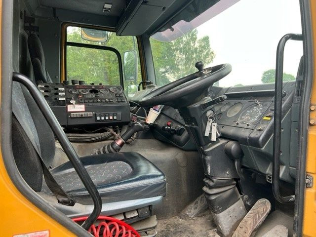 DAF CF 65 FA65.210 CF Right Hand Drive - Camion şasiu: Foto 4 DAF CF 65 FA65.210 CF Right Hand Drive - Camion şasiu: Foto 4