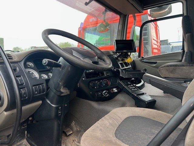 DAF CF 75.250 FAN75.250 CF 6X2 - Autogunoiere: Foto 5 DAF CF 75.250 FAN75.250 CF 6X2 - Autogunoiere: Foto 5