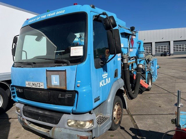 DAF LF 45 FA45.130 LF - Camion cisternă: Foto 1 DAF LF 45 FA45.130 LF - Camion cisternă: Foto 1